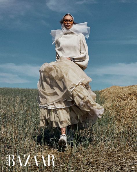 Grace Harper, Frock Fashion, High Fashion Photography, Campaign Fashion, Avant Garde Fashion, Harper’s Bazaar, Outdoor Fashion, Hair And Makeup Artist, Maxi Skirts