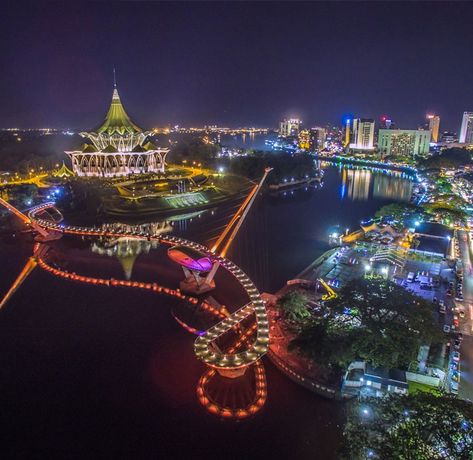 Kuching Sarawak Night View, Kuching Sarawak Aesthetic, Sarawak Aesthetic, South Kalimantan, West Kalimantan, View At Night, East Kalimantan, Kuching Sarawak, Cat City