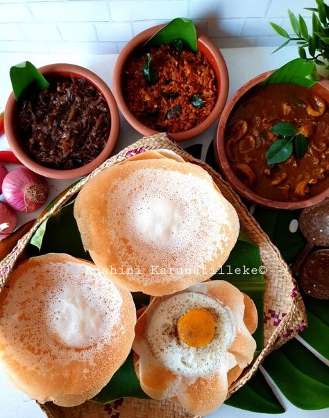 Squid Curry, Front Hair Styles Easy, Srilankan Food, Marathi Culture, Ranch Packet, Sri Lankan Food, Sri Lankan Recipes, Eggless Desserts, Tea Biscuits