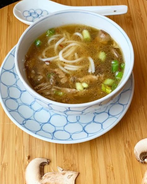 Soup With Rice, Mushrooms Recipes, Vermicelli Recipes, Duck Soup, Plating Ideas, Rice Vermicelli, Asian Soup, Duck Recipes, Allergy Free Recipes