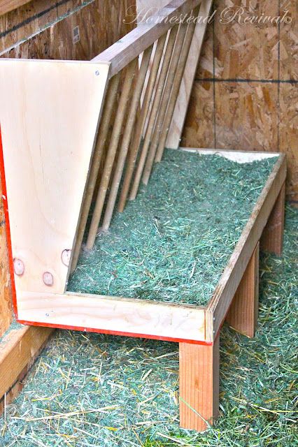 hay feeder Goat Waterer Ideas, Goat Hay Feeder, Goat Feeder, Goat Playground, Goat Shed, Goat Shelter, Goat Pen, Goat House, Raising Farm Animals