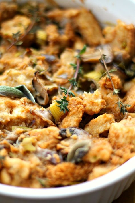 Vegetarian Sourdough Bread Stuffing for #Thanksgiving : Soni's Food Sourdough Bread Stuffing, Vegetarian Stuffing Recipe, Sourdough Stuffing Recipe, Sourdough Stuffing, Stuffing For Thanksgiving, Vegetarian Stuffing, Bread Stuffing, Thanksgiving Food Sides, Stuffing Recipes For Thanksgiving