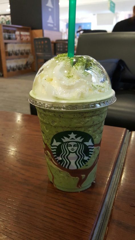 Starbucks ~ Double Chocolate Green Tea Frappuccino Green Tea Frappucino, Green Tea Frappuccino, Starbucks Calories, Starbucks Green Tea, Green Tea Cream, Green Tea Ice Cream, Calorie Calculator, Alcohol Aesthetic, Kids Menu