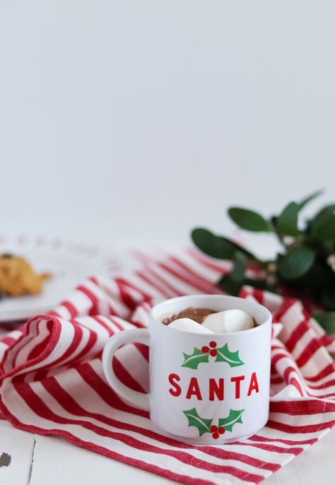 Get easy tips to layer infusible ink on a mug. This mug features a Christmas design for Santa to go with his cookie plate. Free SVG to download. Cookie Plate, Diy Mugs, Christmas Crafts To Make, Holiday Craft, Infusible Ink, How To Make Diy, Christmas Mugs, Custom Christmas, Christmas Design