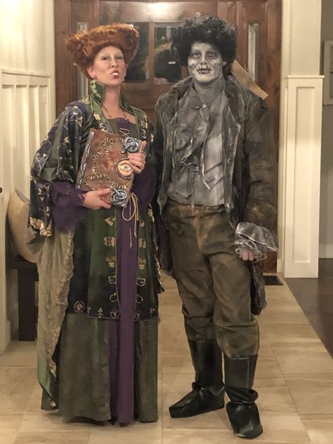 Winifred And Billy Costume, Billy Butcherson Costume, Winifred Sanderson Costume, Couple Costume Ideas, Movie Duos, Hocus Pocus Costume, Billy Butcherson, Costumes 2023, Costume Closet