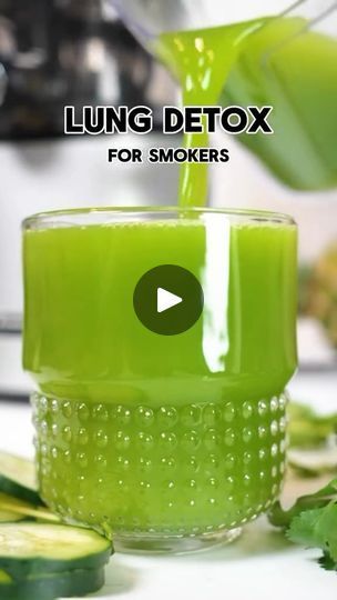 Lung Detox Juice, Lung Detox Smokers, Wellness Smoothie, Clean Lungs, Cilantro Parsley, Lung Cleanse, Lung Detox, Cucumber Canning, Body Detox Cleanse