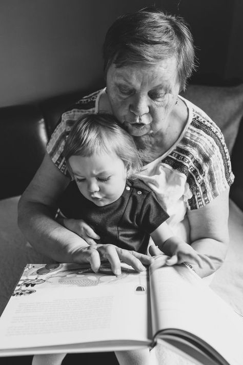 Family Generation Photography, Grandmother Photography, Grandkids Photography, Grandparents Photography, Grandkids Pictures, Generations Photography, Baby Grandma, Grandma Photos, Grandparent Photo