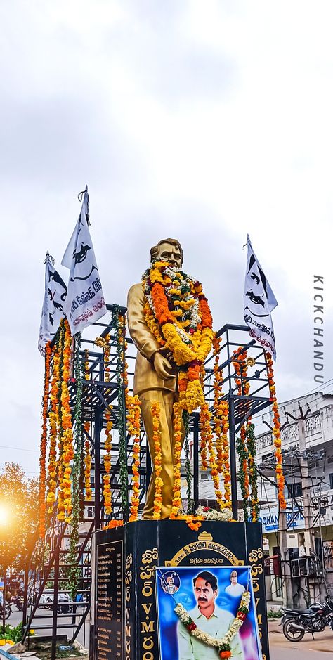 VMR statue at Jaggayyapet NTR dst Vangaveeti Ranga Images, Vangaveeti Mohana Ranga Hd Images, Vangaveeti Mohana Ranga, Vangaveeti Mohana Ranga Photos, Pawan Kalyan Wallpapers, Hd Cover Photos, New Movie Images, Black Background Design, New Images Hd