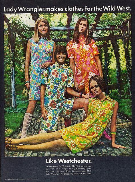 Just take a moment to appreciate these 60's prints! 60s Fashion Hippie, 1960 Fashion, 60s 70s Fashion, 60s And 70s Fashion, Fashion 1960s, Lauren Hutton, Teen Magazine, Look Retro, Sixties Fashion