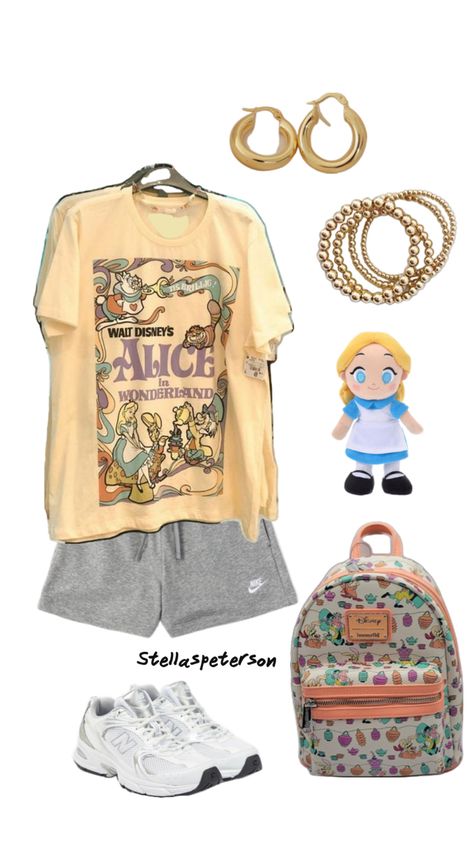 Disney Outfit, Disney Alice, Teenager Outfits, Disney Outfits, Alice In Wonderland, Walt Disney, Nike, Disney