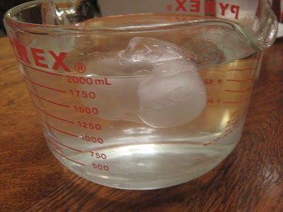 Melting Ice, and The Law of Conservation of Mass - Winter Science for Children from Almost Unschoolers Science For Children, Preschool Seasons, Teaching Matter, Asd Activities, Prek Science, Water Unit, Matter Unit, Conservation Of Mass, Pre-k Science