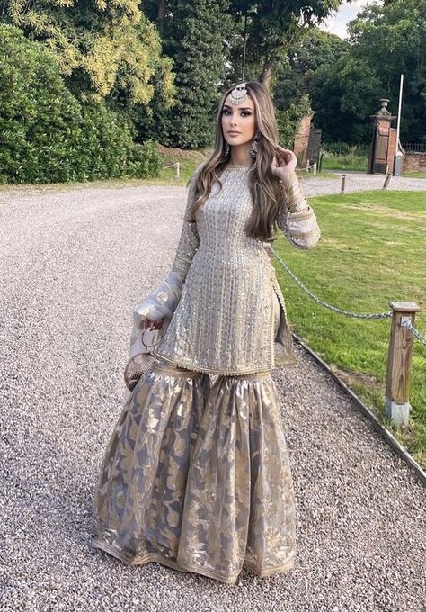 Bridal Dresses 2022, Heavy Dresses, Pakistani Wedding Outfits, Dresses 2022, Pakistani Fancy Dresses, Pakistani Fashion Party Wear, Pakistani Bridal Dresses, Simple Pakistani Dresses, Designer Party Wear Dresses