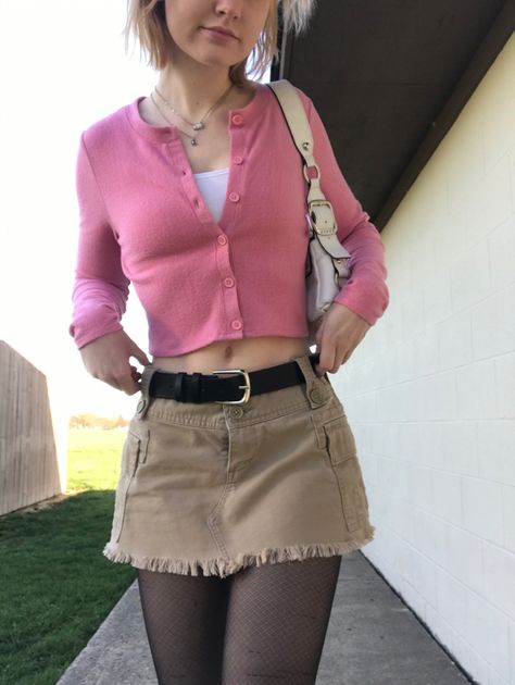 pink cardigan with khaki low rise thrifted y2k skirt and platform mary janes with guess white early 2000s bag spring fashion trendy aesthetic Khaki Mini Skirt Outfit Y2k, Khaki Pink Outfit, 2000s Cardigan Outfit, Y2k Skirts Outfit, 2000 Skirt Outfits, Outfits With Khaki Skirt, Outfits With Pink Cardigan, Khaki Skirt Outfit Aesthetic, Pink Mary Janes Outfit