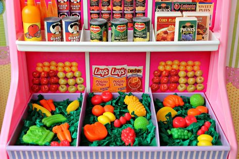 Vintage 1990s Mattel Supermarket Grocery Store | Naralna | Flickr Barbie Grocery Store, Grocery Door, Grocery Store Food, Grocery Supermarket, Bedroom Toys, Store Food, Food Display, Chip Bags, Barbie Accessories