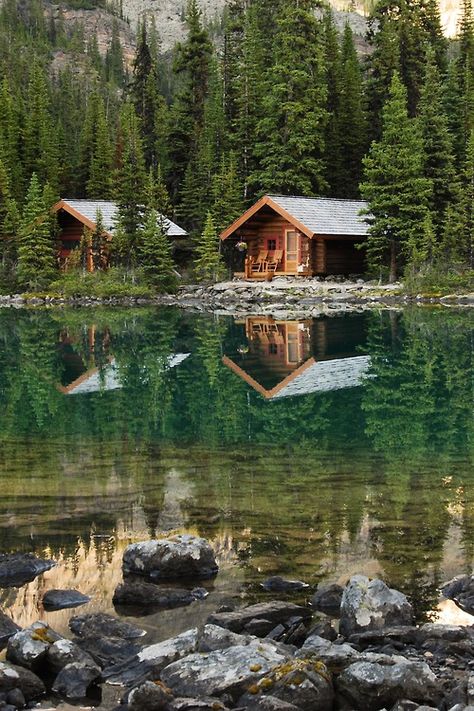 Lake O’Hara, Canada Beautiful, but renting this cabin in US dollars this will run you 700 a night! Haus Am See, Peaceful Living, Cottage Cabin, Cabin Living, Little Cabin, Log Cabin Homes, Lake Cabins, Cabins And Cottages, Cabin Life