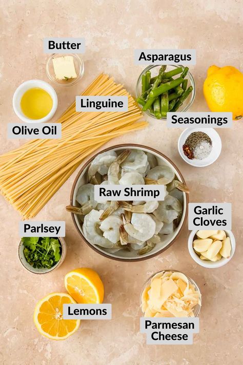 Garlic Shrimp Pasta Recipes, Pasta Fish, Lemon Shrimp Pasta, Shrimp Pasta Recipe, Fish Meals, Pasta Calories, Shrimp Food, Lemon Garlic Shrimp Pasta, Lemon Garlic Pasta