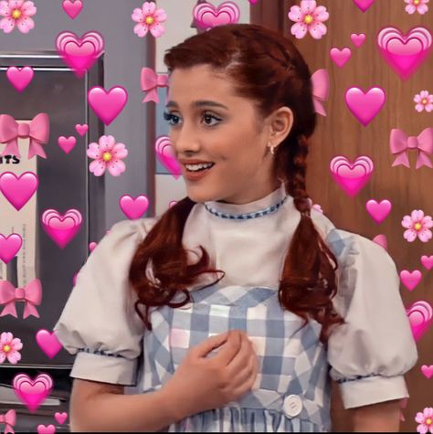 Lovecore Aesthetic Red, Cat Valentine Wallpaper, Cat Valentine Pfp, Cat Valentine Icons, Valentine Pfp, Perfect Profile Picture, Victorious Cat, Ariana Grande Cat, Cat Valentine Victorious