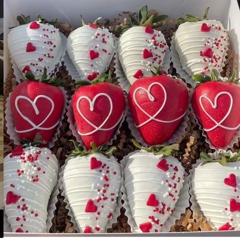 Chocolate Covered Strawberries Ideas, Covered Strawberries Ideas, Valentine Chocolate Covered Strawberries, Strawberries Ideas, Chocolate San Valentin, Valentine Cake Pop, Covered Strawberries Bouquet, Strawberries Bouquet, Valentine Strawberries