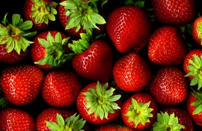 Paleo Diet Food List, Sport Food, Strawberry Fields Forever, Paleo Diet Recipes, Strawberry Plants, God Mat, Strawberry Fields, Diet Food List, Cherry Bomb