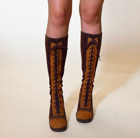 1960s-1970s authentic vintage granny lace up front two tone brown beige Go-Go boots women's US size 5.5 60s Knee High Boots, Lace Up Gogo Boots, 70s Lace Up Boots, 1970s Shoes Women, 1960s Boots, 60s Boots, Brown Lace Up Boots, 1970s Shoes, 70s Boots