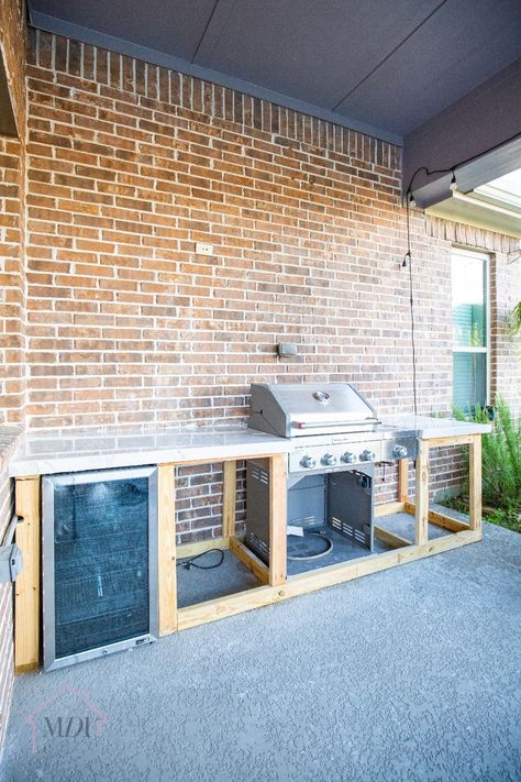 Outdoor Countertop, Concrete Outdoor Kitchen, Outdoor Grill Area, Outdoor Grill Station, Outdoor Kitchen Countertops, Cheap Patio, Build Outdoor Kitchen, Outdoor Kitchen Plans, Outdoor Bbq Kitchen