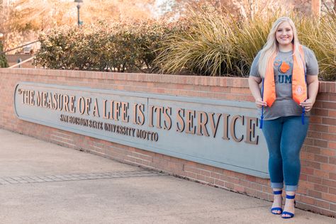 Shsu Graduation Pictures, Houston University, College Graduation Pictures, Sam Houston, Graduation Photography, Graduation Photoshoot, Grad Pics, Grad Photos, Grad Cap