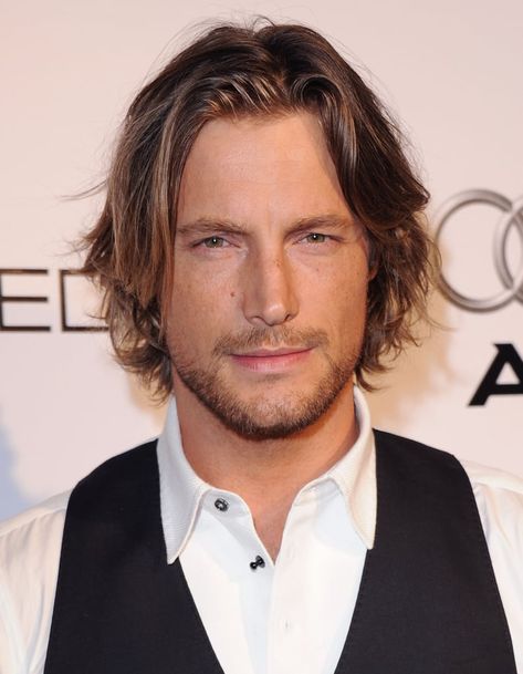 Gabriel Aubry Hot Celebrity Guys, Celebrity Long Hair, Gabriel Aubry, Scruffy Beard, Hottest Male Celebrities, Celebrity Guys, Boys Long Hairstyles, Popsugar Beauty, Celebrity Beauty