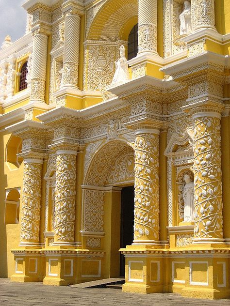 Architecture Cool, Architecture Baroque, Famous Castles, Vintage Architecture, Architecture Inspiration, Amazing Buildings, Place Of Worship, Beautiful Architecture, Mellow Yellow