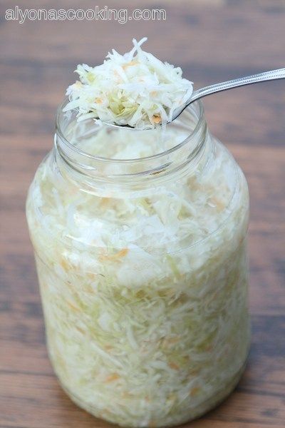 EASY Russian Sour Kraut Recipe {Kvashenaya Kapusta} | Alyona’s Cooking Canning Cabbage, Fermenting Veggies, Easy Sauerkraut Recipe, Sour Kraut, Wife Recipes, Pickled Things, Fermented Vegetables Recipes, Fermented Sauerkraut, Sauerkraut Recipe