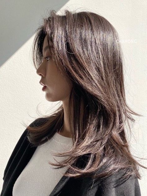 Tea Party Elegance: Victorian Inspired Hair for Girls Asian Layer Hair, Korean Aesthetic Haircut, Layers For Medium Length Hair Asian, Mid Length Hair Asian Straight, 360 Haircut Long Hair, Medium Haircut Asian, Korean Medium Hair Layered, Asian Layered Hair Medium Round Faces, Thick Asian Haircut