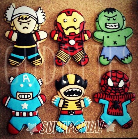 Marvel Gingerbread, Gingerbread Man Designs, Avengers Cookies, Christmas Catering, Superhero Cookies, Superhero Christmas, Kids Cookies, Cookie Decorating Icing, Gingerbread Cookies Decorated