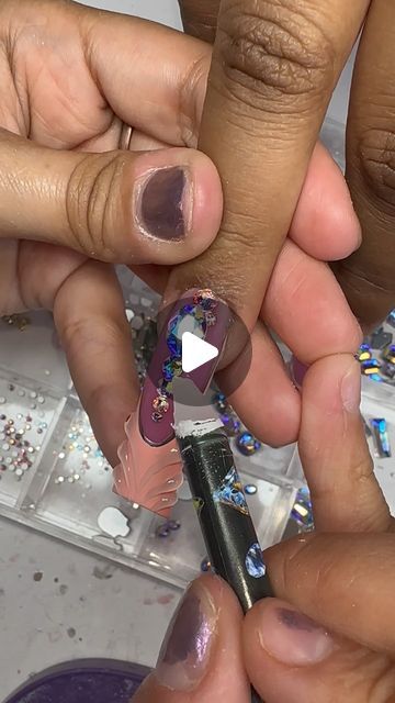 Alizea Avenancio on Instagram: "RHINESTONE VIDEO ✨✨✨
•
Using 
@nailedbycleo_shoppe 
Rhinestone glue 
@bluestreakcrystals 
Swarovski Flat Back Crystals Rhinestones Non Hotfix Crystal AB" Nail Ideas Diamonds Art Designs, Rhinestone Nail Placement, Diamond Placement On Nails, Nail Rhinestone Placement, Crystal Placement On Nails, Crystal Placement, Bedazzled Nails, Diy Rhinestone Nails, Swarovski Nails