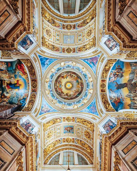 isaacs-cathedral-interior-ceiling-ornate-st-petersburg-russia Cathedral Interior, Christ Pantocrator, Interior Ceiling, The Savior, The Resurrection, St Petersburg Russia, Petersburg Russia, Saint Petersburg, St Petersburg