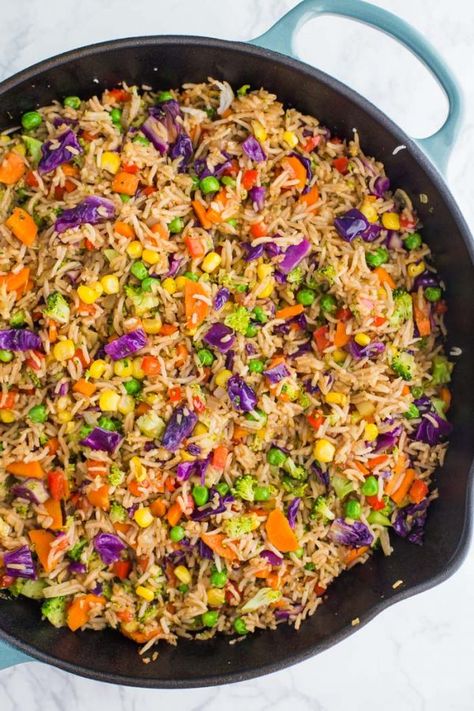 Veggie Fried Rice, Healthy Food Alternatives, Arroz Frito, Minced Meat, Healthy Vegetables, Perfect Side Dish, Healthy Vegetarian, Vegan Snacks, Vegan Dishes