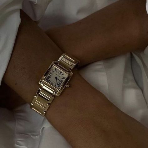 Golden Watch, Dope Jewelry, Cartier Watch, Jewelry Inspo, Pretty Jewellery, Luxury Watch, Bling Bling, Cute Jewelry, Luxury Jewelry