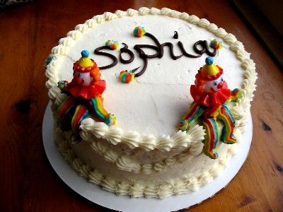 Low Sodium / Salt Free Happy Birthday Cake » The Daily Dish- use for cupcakes Low Sodium Desserts, Ckd Recipes, Salt Free Recipes, Diet Cake, Low Salt Recipes, Low Salt Diet, White Cake Recipe, Sweet Treats Desserts, Healthy Cake Recipes