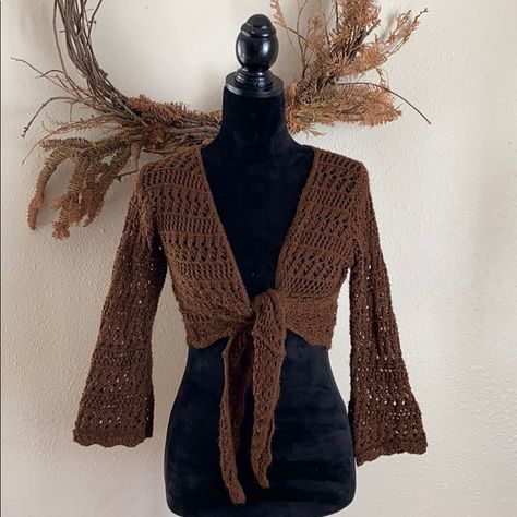 Spring Crochet Clothes, Brown Crochet Pattern, Hair Tie Tutorial, Hair Tie Pattern, Crochet Mesh Cardigan, Crochet Hair Tie, Crochet Wrap Top, Crochet Ponytail, Tie Tutorial