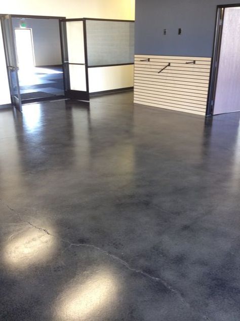 Dark Grey Epoxy Floor, Black Cement Floor, Epoxy Floor Basement, Concrete Basement, Concrete Stain, Acid Stained Concrete, Concrete Patios, Black Concrete, Concrete Stained Floors