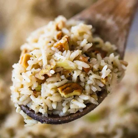 Herbed Rice Pilaf with Toasted Pecans Rice Sides Recipes, Tropical Rice, Herbed Rice, Rice Sides, Rice Pilaf Recipe, Pilaf Recipe, Best Rice, Sides Recipes, Round Robin