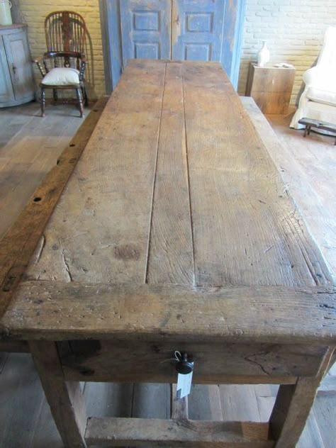 Green Cupboard, Harvest Tables, Rustic Farmhouse Table, Farmhouse Kitchen Tables, Farmhouse Tables, Rustic Farmhouse Kitchen, Primitive Kitchen, Old Chairs, Farm Tables