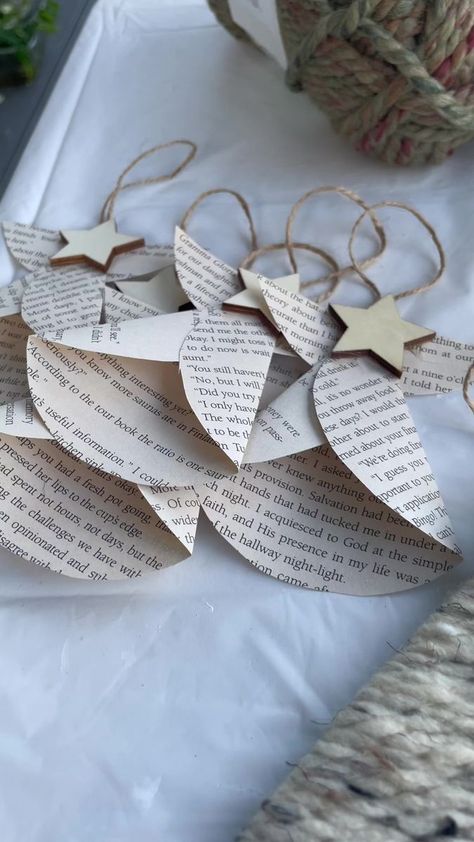 Angels Made From Sheet Music, Christmas Ornaments Made From Old Books, Paper Christmas Tree Ornaments Diy, Ornaments Out Of Book Pages, Book Page Angel Diy, Christmas Tree Angels To Make, Crafts Using Old Hymnal Pages, Old Book Pages Crafts Christmas, Christmas Book Page Crafts