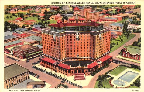 Mineral Wells Texas, Texas Pools, Mineral Wells, Haunted Hotel, Hotel Motel, Texas Homes, Haunted Places, Abandoned Buildings, Abandoned Houses