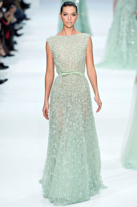 Mint green Elie Saab bridal Couture Something different but so beautiful Mint Gown, Elie Saab Bridal, Elie Saab Haute Couture, Elie Saab Spring, Mint Green Dress, Elie Saab Couture, United Nude, Collection Couture, Spring Couture