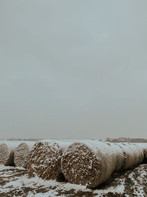 White Farm Aesthetic, Grey Western Aesthetic, Rustic Country Aesthetic, Cowboy Christmas Aesthetic, Winter Country Aesthetic, Country Athestic, Country Wallpaper Iphone, Country Aesthetic Western, Wallpaper Country