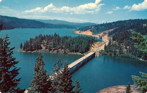 coeur d'alene idaho Couer Dalene Idaho, Idaho Homes, Coeur D'alene Idaho, Washington State Travel, Places In Florida, Coeur D'alene, Get Outdoors, Bay Bridge, Pretty Places