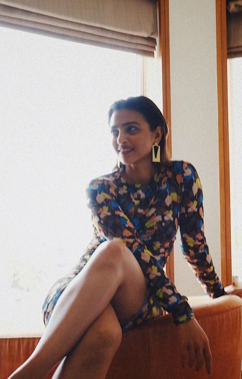 Radhika Apte, Fashion Hub, Bollywood Celebrities, Film Industry, Woman Face, Entertainment News, Cover Up, Long Sleeve Dress, Actresses