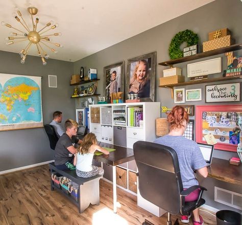 Family Study Room Shared Office, Family Office Space, Shared Office Space Ideas, His And Hers Office, Loft Playroom, Homework Space, Homeschool Room Design, Ikea Home Office, Homework Room