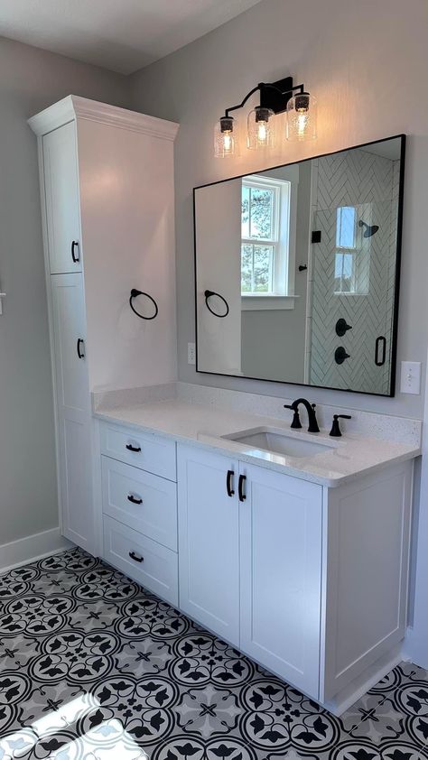 Modern Bathroom Remodel, Full Bathroom Remodel, Small Bathroom Renovations, Bathroom Redesign, Bathroom Design Decor, Bathroom Remodel Shower, Bathroom Remodel Designs, Bathroom Inspiration Decor, Bathroom Redo