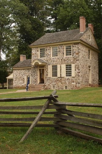 New England Farmhouse Stone Homes, Split Rail Fence, American States, Stone Cottages, Old Stone Houses, Valley Forge, Primitive Homes, Rail Fence, Inspire Me Home Decor