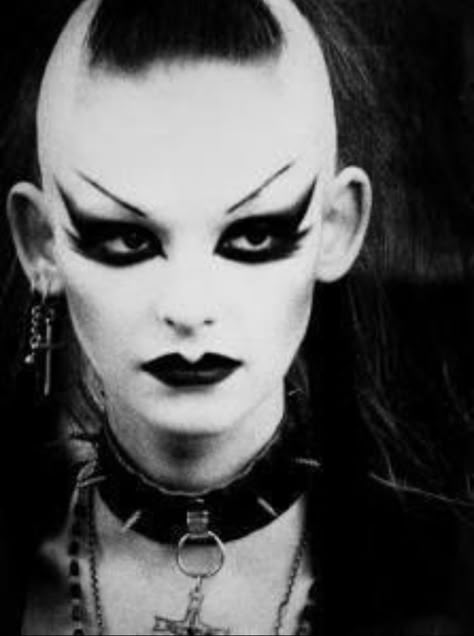 Chicas Punk Rock, Drag Make-up, 80s Goth, 80s Makeup, Punk Makeup, Carnival Makeup, Theatrical Makeup, Trad Goth, Goth Rock